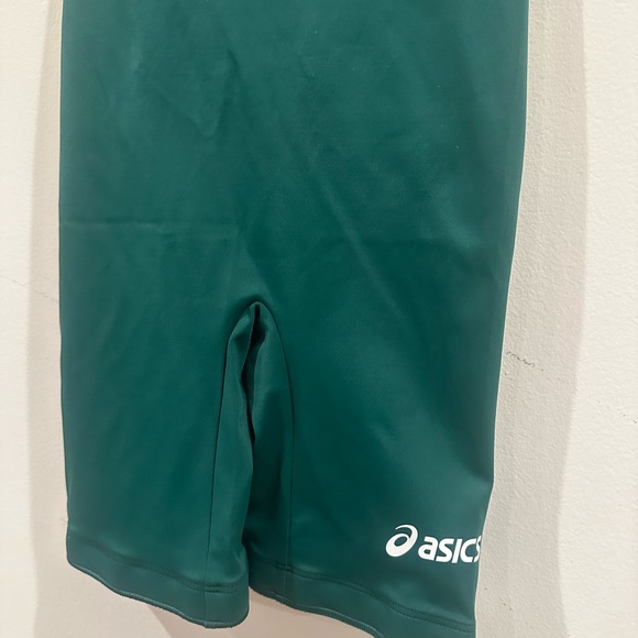 ASICS Green Singlet - Picture 2 of 6